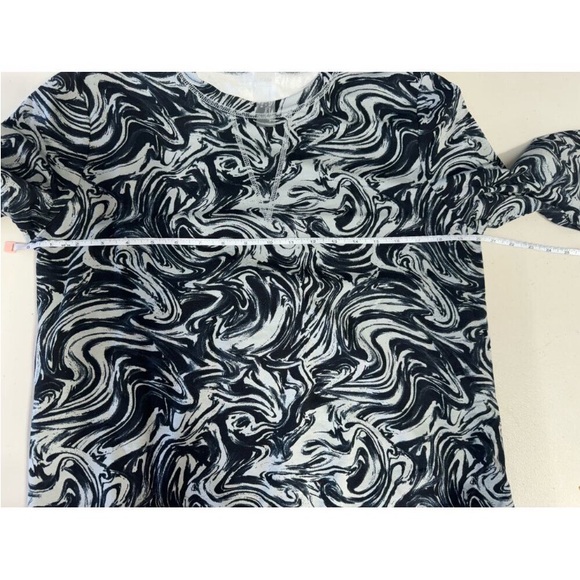 zuda Z-knit Crewneck Pullover | Gray & Black Swirl Pattern Long Sleeve Top | Sm - Picture 7 of 9